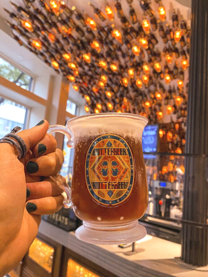 Harry Potter Store NY - Butterbeer Bar - Butterbeer Draft
