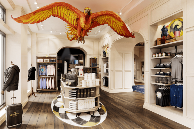 Harry Potter Store NY - Fawkes Phoenix Entrance
